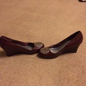 Women’s heel wedges